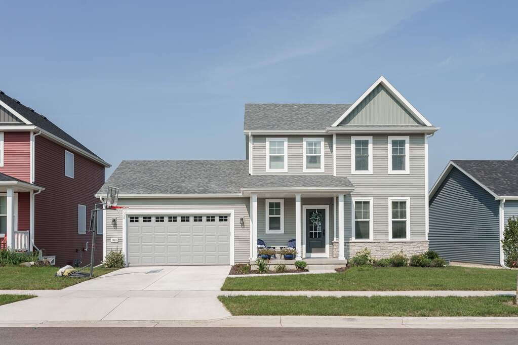 cherr☻ 1741 Black Cherry Ct, Verona, WI 53593 - MLS 2005709