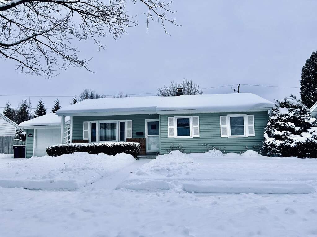 1124 Macarthur Drive