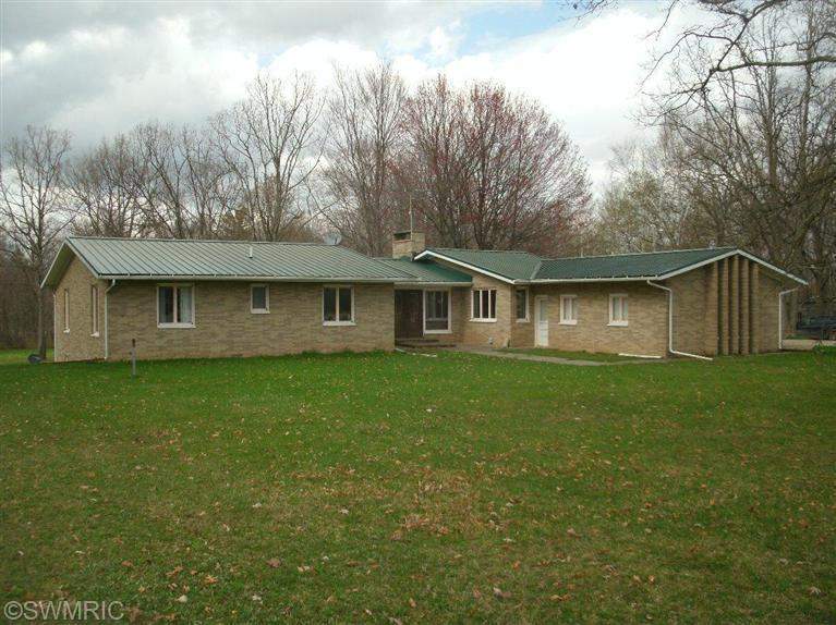 8717 E Howard Cityedmore Road, Vestaburg, MI 48891 MLS 14033396 properties SW Michigan
