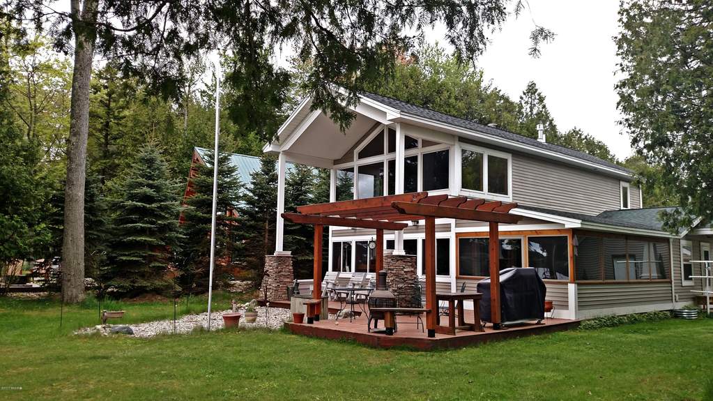 5556 N Griffin Road, Fountain, MI 49410 MLS 17024211 properties