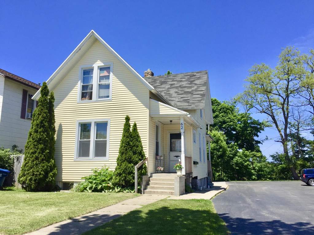 62 Filer Street, Manistee, MI 49660 MLS 17027713 properties SW
