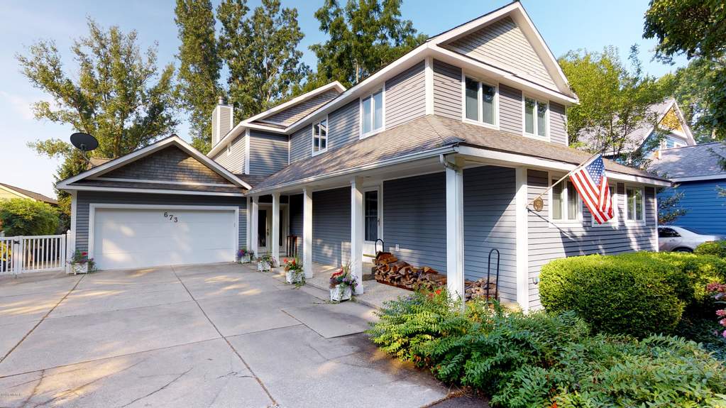 673 Lake Street, Saugatuck, MI 49453 MLS 17041491 properties SW