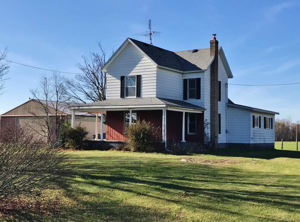 3588 S Pipestone Road, Sodus, MI 49126 MLS 17056728 properties SW