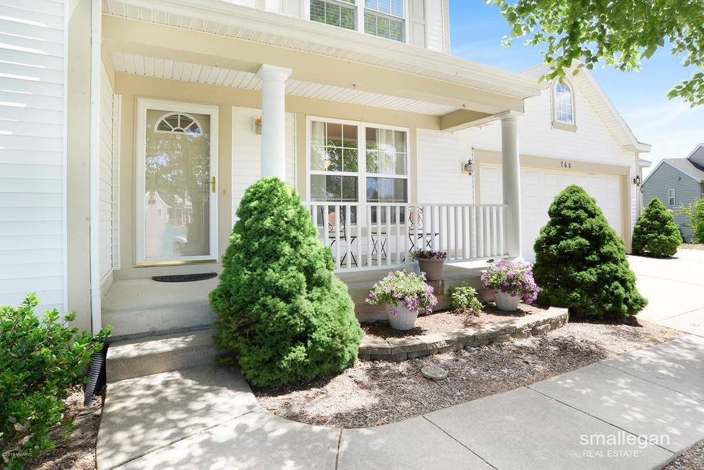 768 Scott View Drive Ne, Comstock Park, MI 49321 MLS 18027376