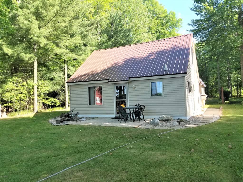 7228 E Lakeview Street, Walkerville, MI 49459 MLS 18027957