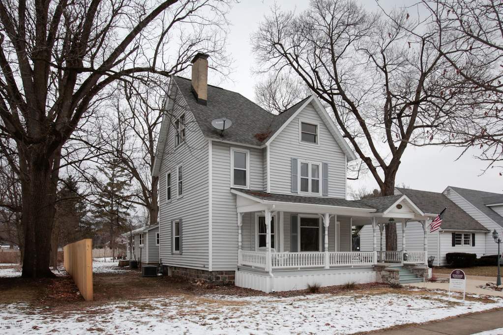 414 W Bridge Street, Plainwell, MI 49080 MLS 19002446 properties