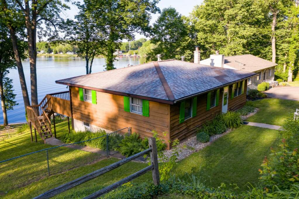 213 Lakeshore Drive, Cassopolis, MI 49031 MLS 19027389 properties