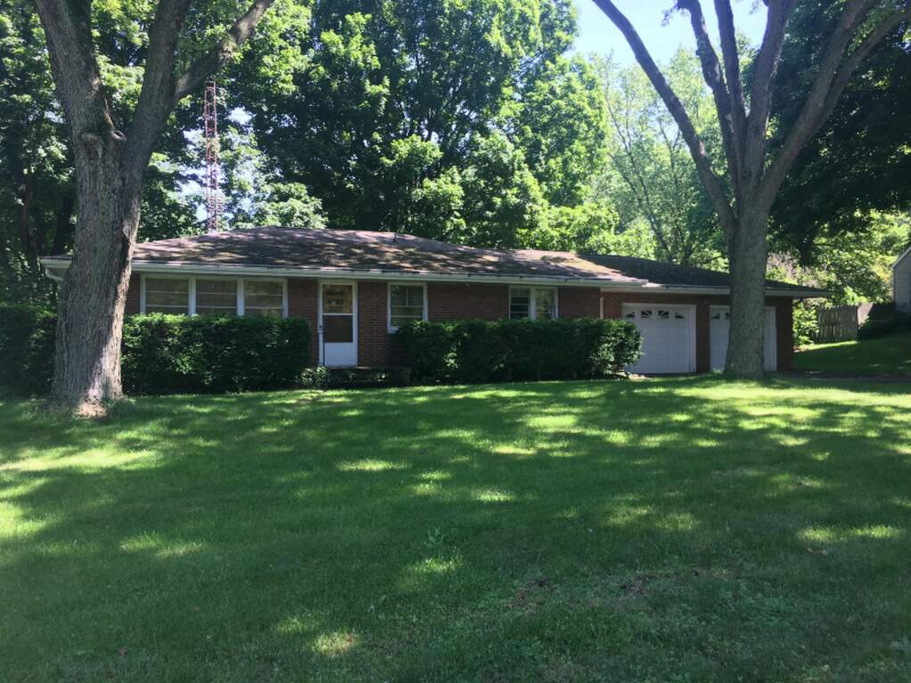 2317 Lake Street, Niles, MI 49120 MLS 19029622 properties SW Michigan