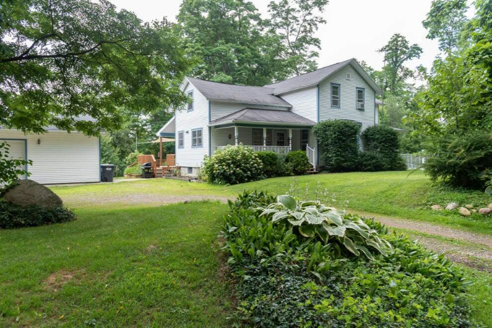 11108 S 34th Street, Vicksburg, MI 49097 MLS 19033735 properties