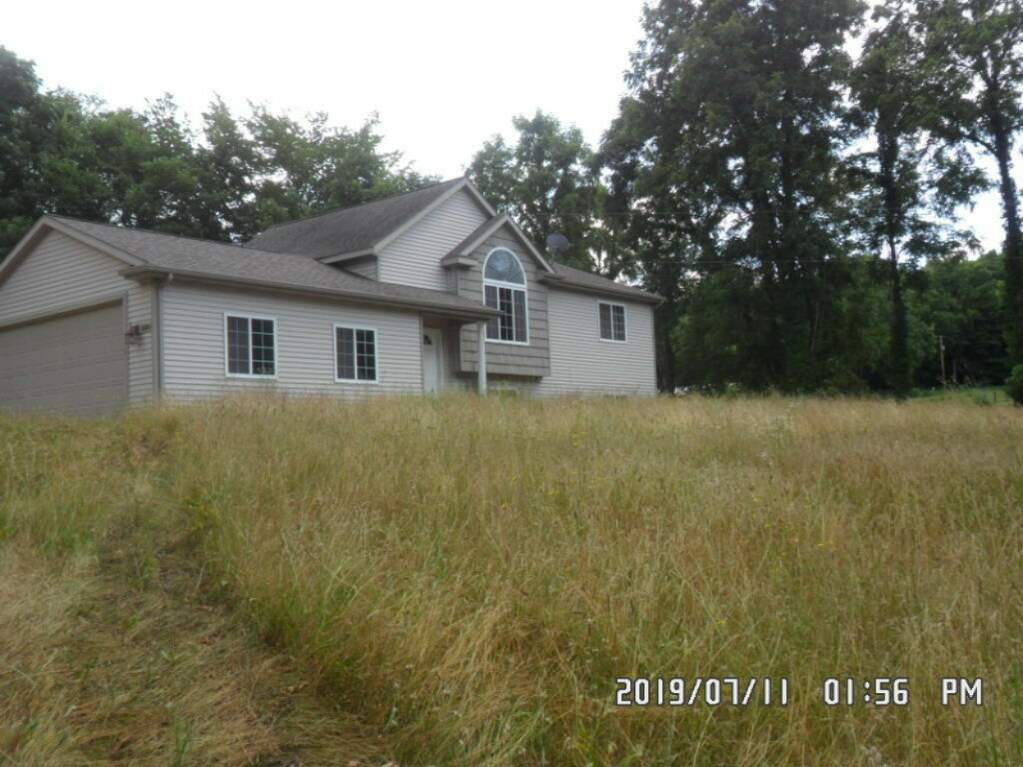 2303 22nd Street, Hopkins, MI 49328 MLS 19038515 properties SW