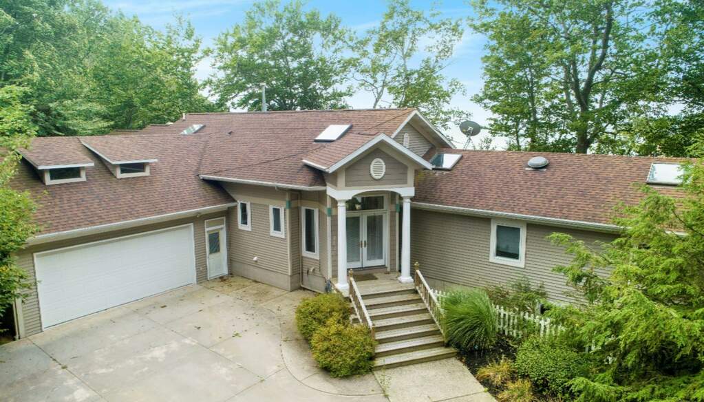 11700 S Indian Hills Road, Montague, MI 49437 MLS 20009011