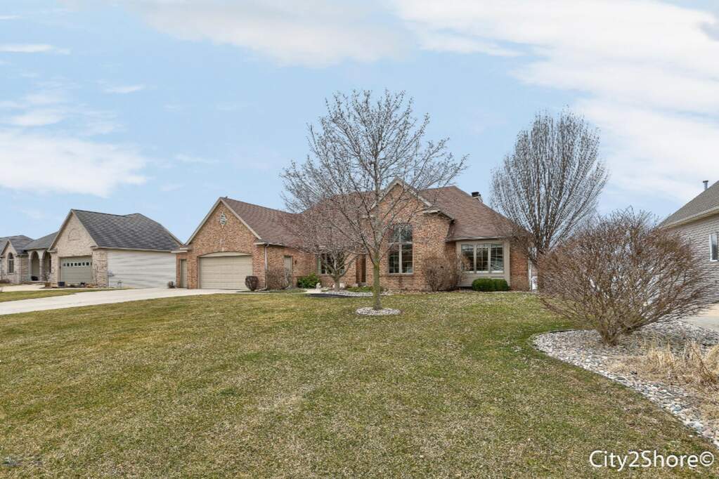 8969 24th Avenue, Jenison, MI 49428 MLS 20010717 properties SW