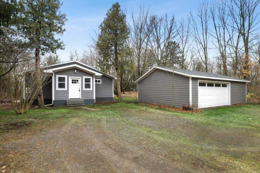 15440 Hillside, Union Pier, MI 49129 MLS 20011195 properties SW