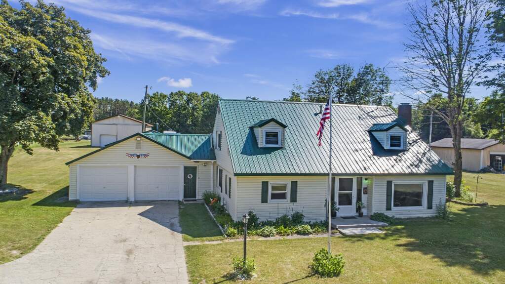 17057 Us10, Hersey, MI 49639 MLS 20025593 properties SW Michigan