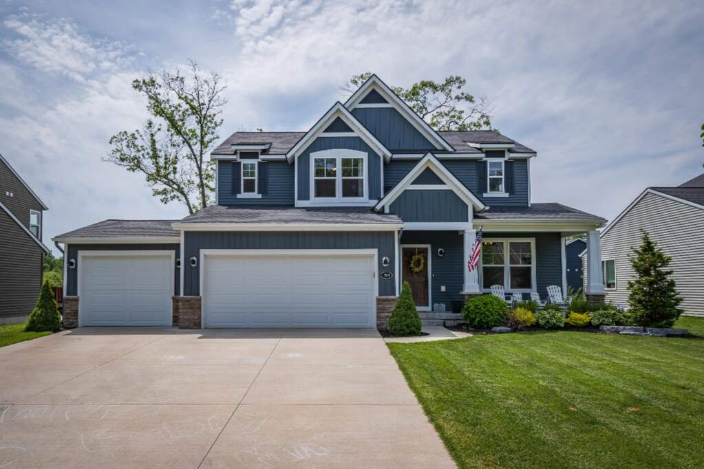 17109 Birchview Drive, Nunica, MI 49448 MLS 20028393 properties