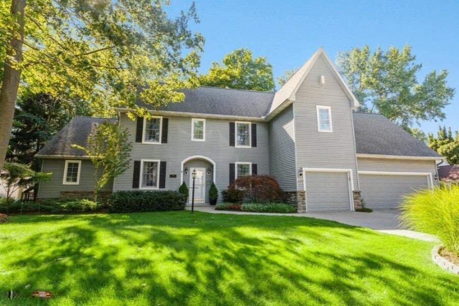 1390 Summerwood Drive, South Haven, MI 49090 MLS 20034222