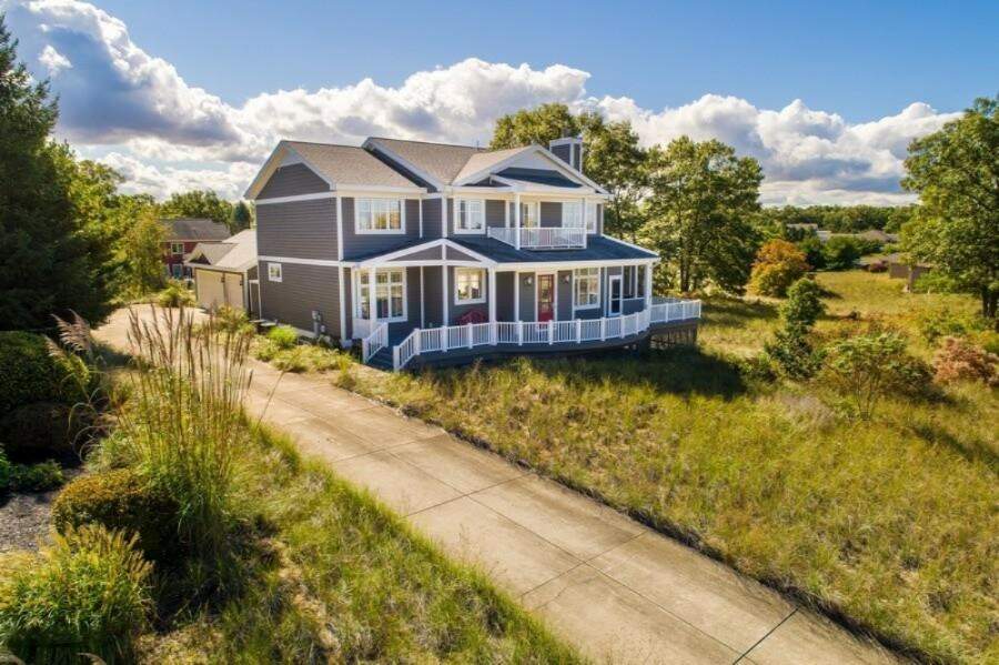 52204 Main Drive, New Buffalo, MI 49117 MLS 20041506 properties