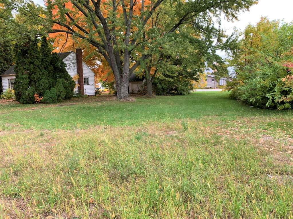 1126 W Michigan Avenue, Three Rivers, MI 49093 MLS 20043698 properties SW Michigan