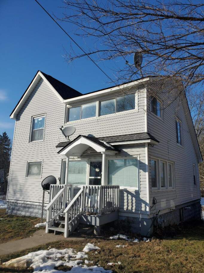 39 E Hallett Street, Hillsdale, MI 49242 MLS 21000767 properties