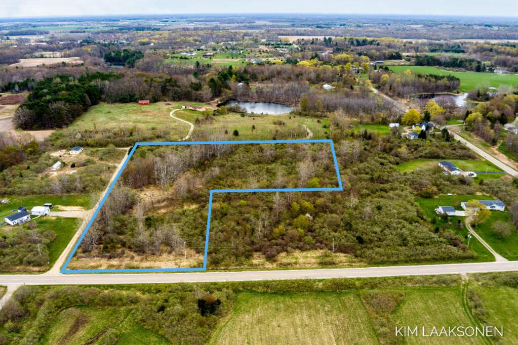 68th Street, Fennville, MI 49408 MLS 21012888 properties SW Michigan