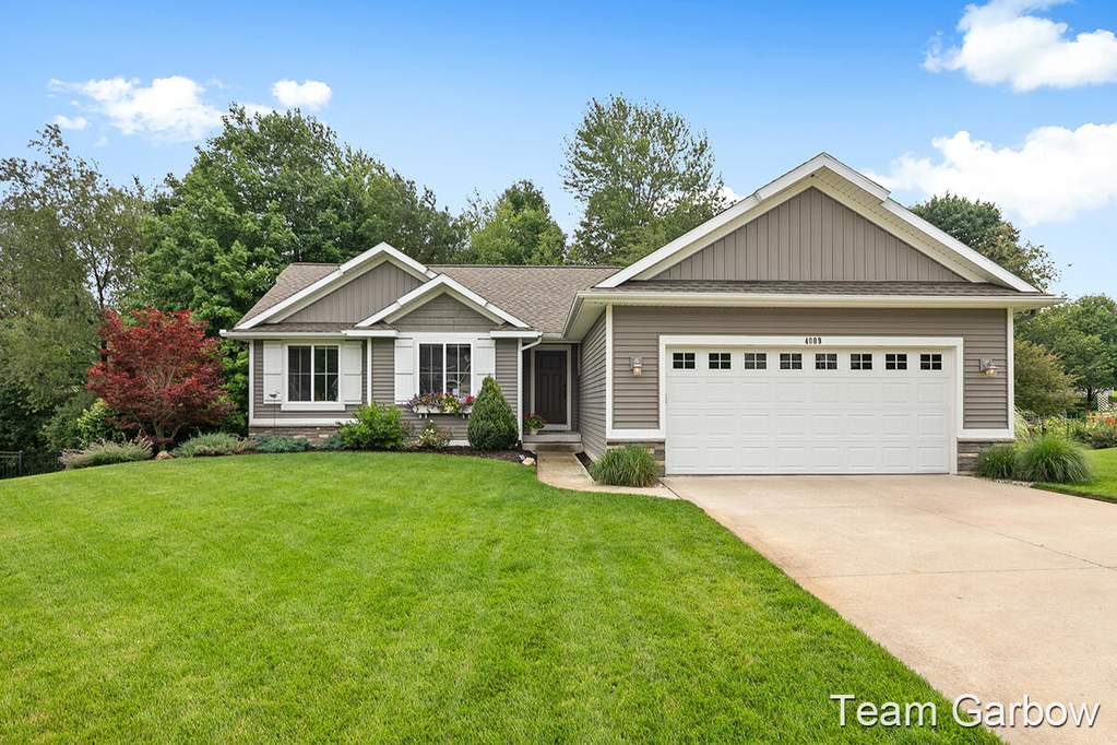 4009 Ronalds Road, Dorr, MI 49323 MLS 21100977 properties SW Michigan