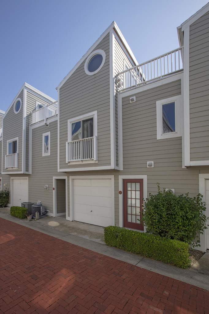 41 Landings Boulevard, New Buffalo, MI 49117 MLS 21111198