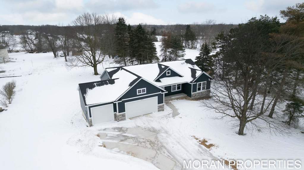 5418 Bauer Road, Hudsonville, MI 49426 MLS 22001626 properties SW