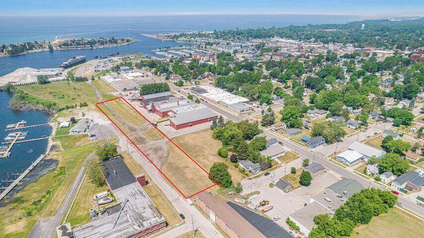 509 Lake Street, Ludington, MI 49431, Ludington