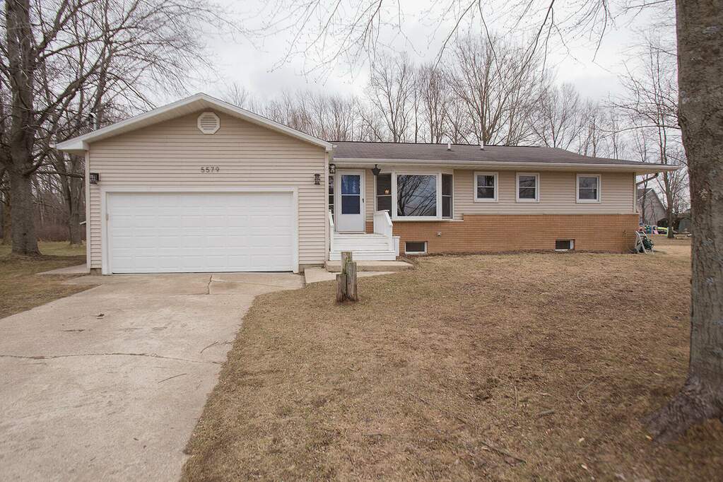 5579 Johnson Road, Coloma, MI 49038 MLS 22007047 properties SW