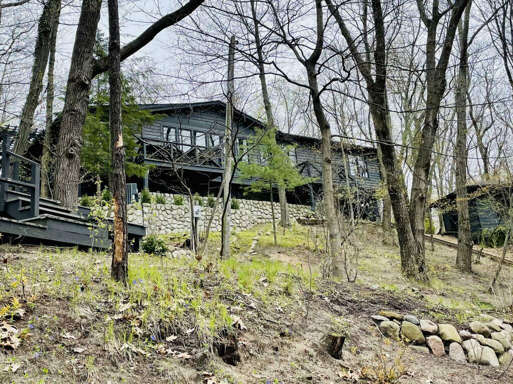4525 Lake Road, Stevensville, MI 49127 MLS 22020222 properties SW