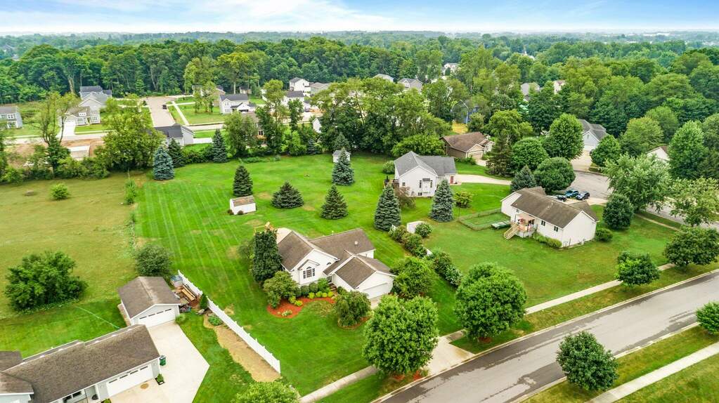 5881 Maple Bend Trail, Allendale, MI 49401 MLS 22034419 properties SW Michigan