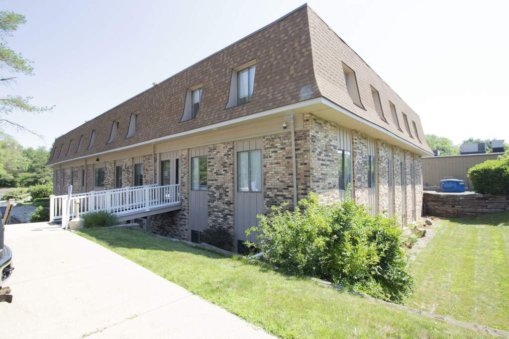 3030 S 9th Street 3B, Kalamazoo, MI 49009 MLS 22034608