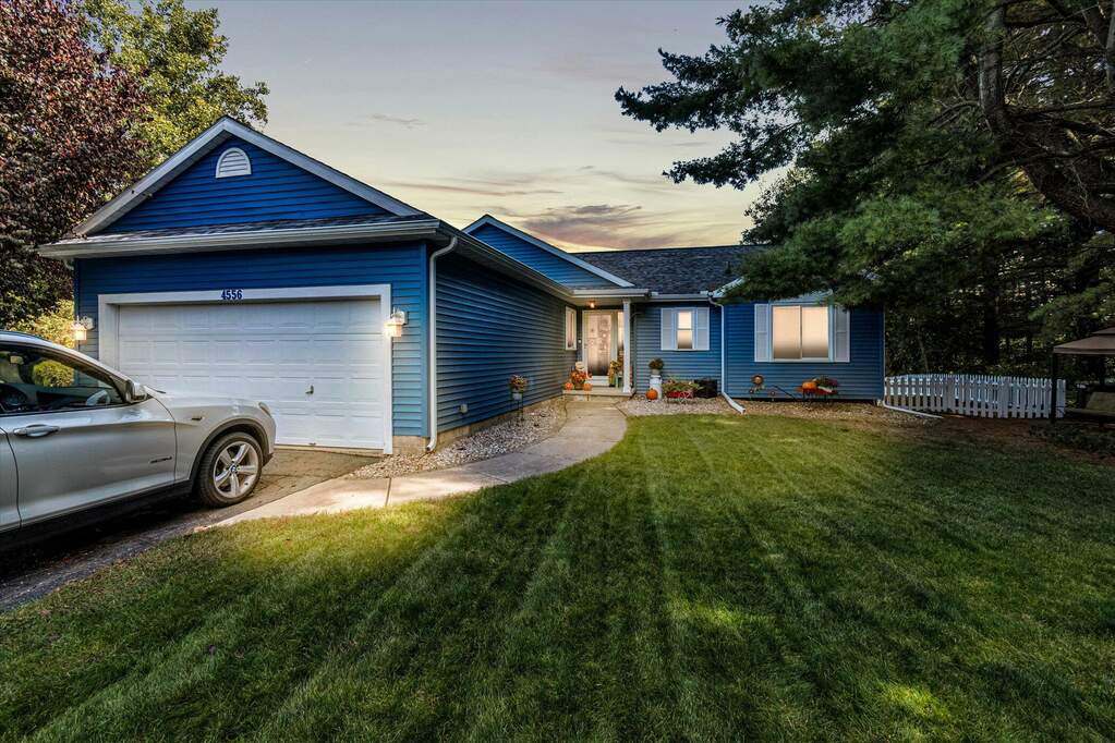 4556 Leeward Drive, Pleasant Lake, MI 49272 MLS 22043318