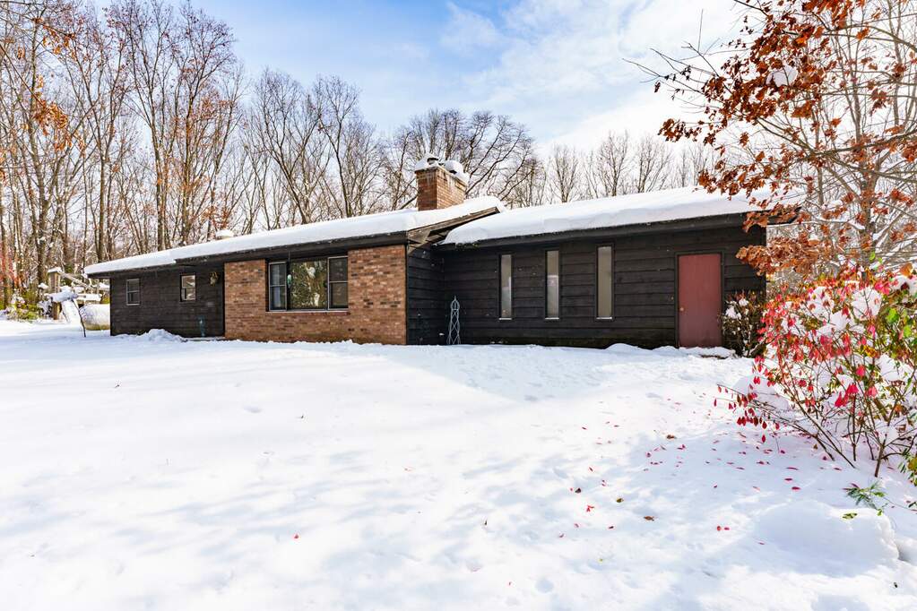 3048 N 33rd Street, Galesburg, MI 49053 MLS 22048729 properties