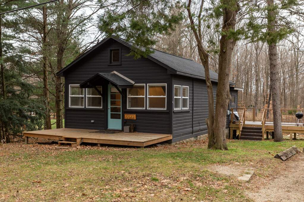 5572 Hagar Place, Coloma, MI 49038 MLS 22049558 properties SW