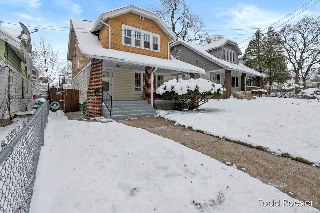 1030 Fuller Avenue Se, Grand Rapids, MI 49506 MLS 22051445 properties