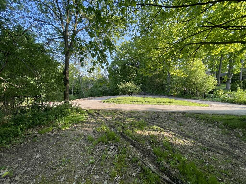 3200 Hall Street Se, East Grand Rapids, MI 49506 MLS 23003838