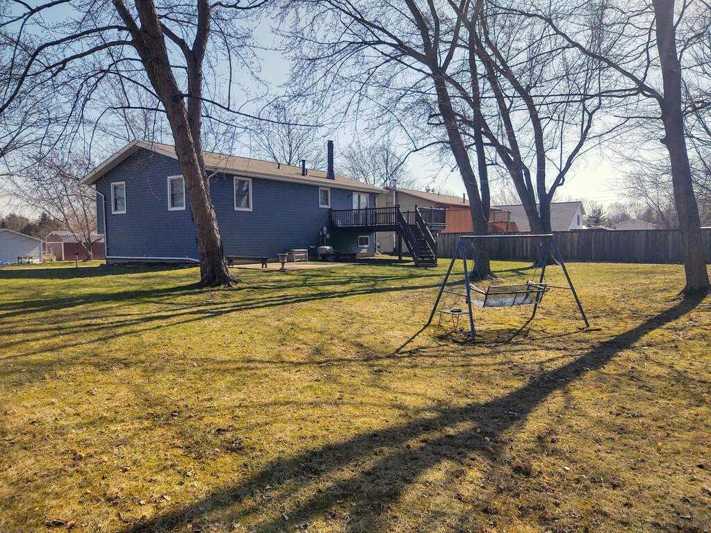 833 Western Avenue, Watervliet, MI 49098 MLS 23005042 properties