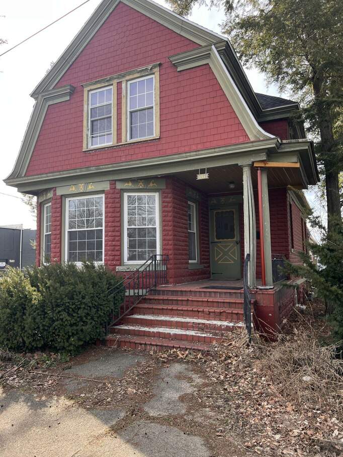 111 Evans Street, Jonesville, MI 49250 MLS 23005192 properties SW