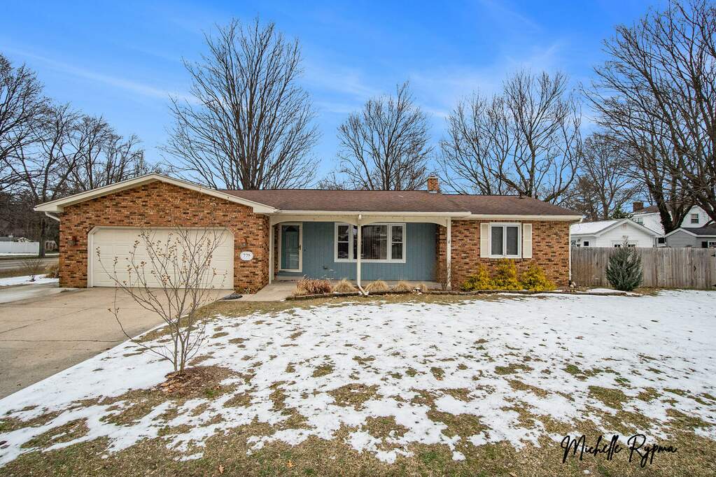 775 Meadowbrook Avenue, Holland, MI 49423 | MLS# 23005393 | @properties ...