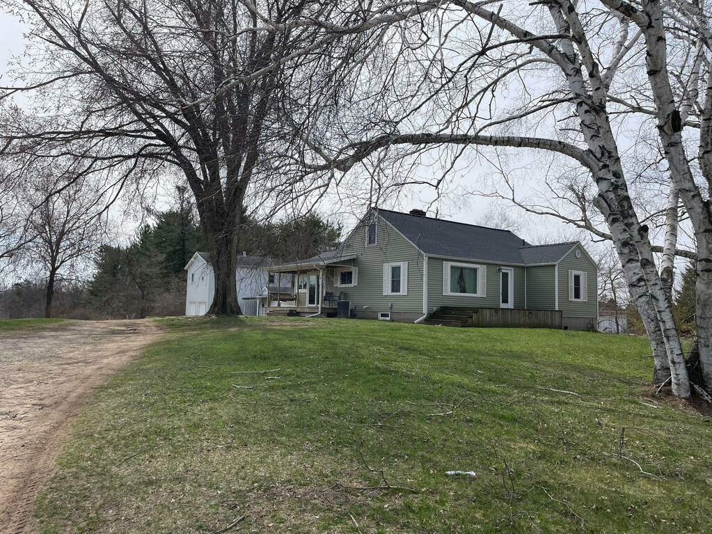 2217 W Liberty Road, Clark Lake, MI 49234 MLS 23007184 properties