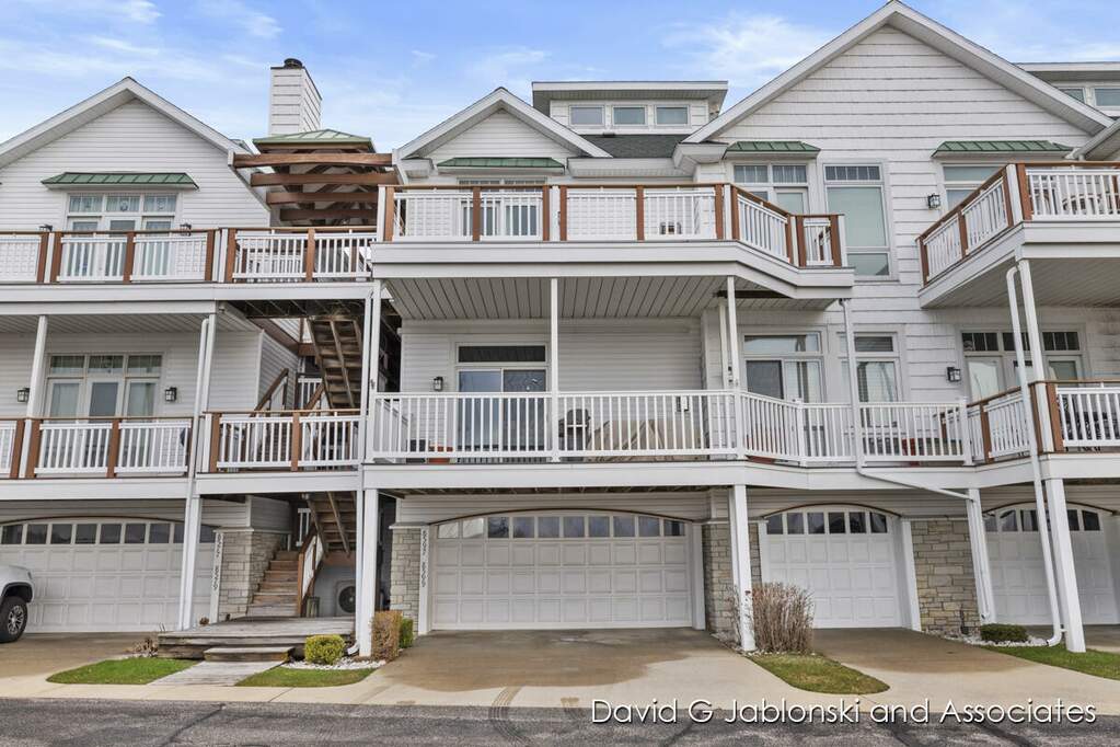 8599 Ellenwood Estates Drive 4, Montague, MI 49437 MLS 23014501