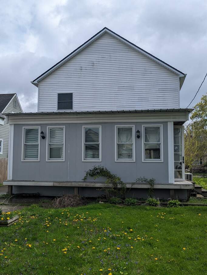 84 W Garfield Avenue, Hazel Park, MI 48030 MLS 23016737 properties