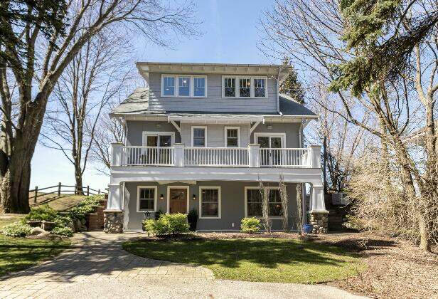 10371 Lakeshore Drive