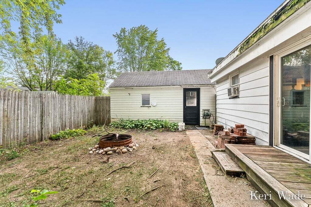 1272 Harvey Street, Muskegon, MI 49442 MLS 23020727 properties SW