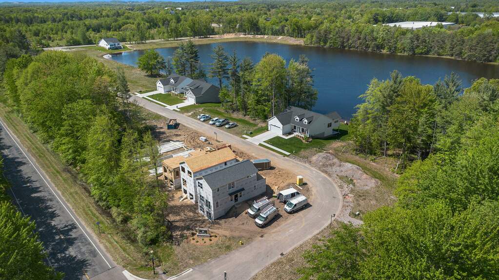 1558 Wilson Road, Norton Shores, MI 49456 MLS 23021058 properties