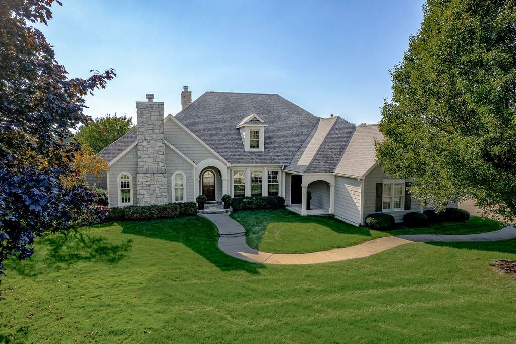 7504 Mac Arthur Lane, Portage, MI 49024 MLS 23142624 properties