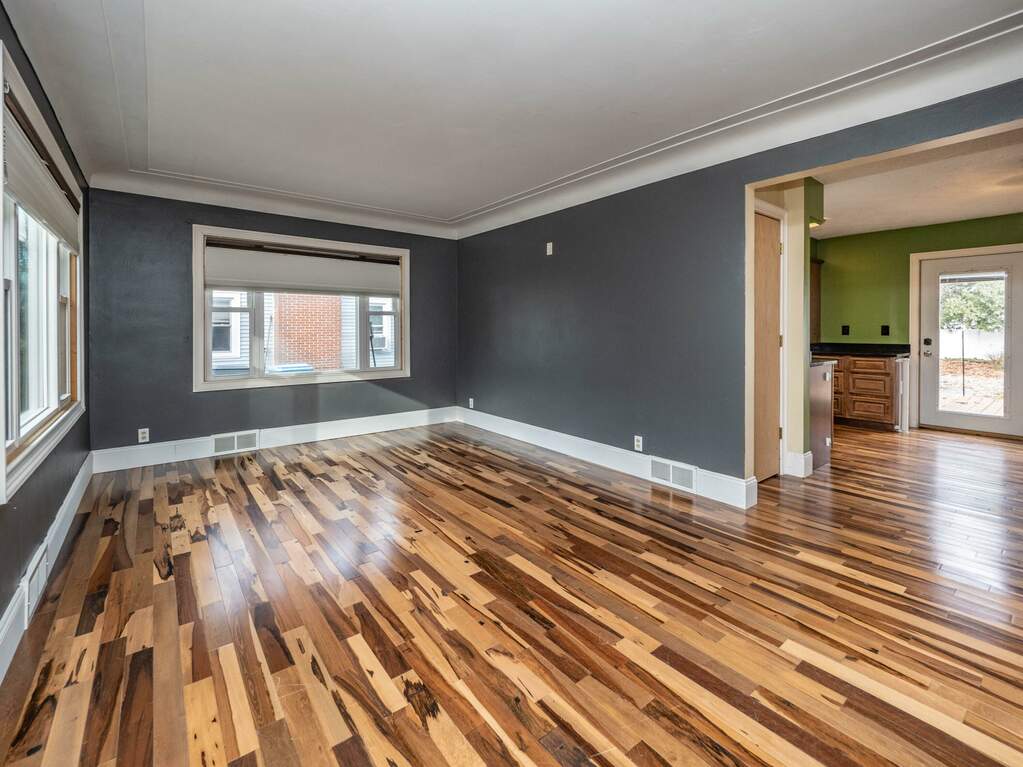 1535 Winton Avenue, Kalamazoo, MI 49001 MLS 23142730 properties