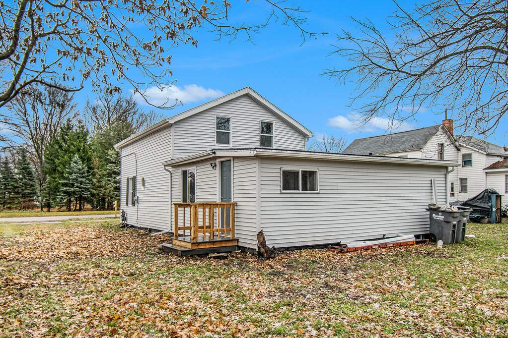 68804 Cass Street, Edwardsburg, MI 49112 MLS 23142934 properties