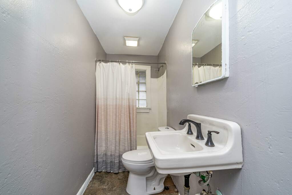 121 Academy Street 3, Battle Creek, MI 49014 MLS 23144048